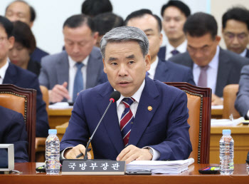 '불안불안' 이종섭 장관의 국방부