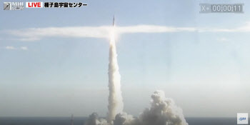 일본 달착륙선 실은 로켓 발사···내년초 달착륙 시도