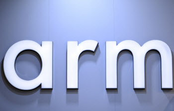 "어디서나 AI"…ARM 美 IPO 흥행 시동