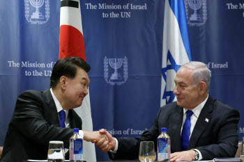 尹, 이스라엘 총리와 첫 정상회담…신산업·국방 협력 확대 논의