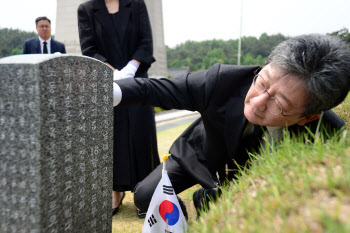 유승민 "이재명 영장 기각 법관 판결 존중"