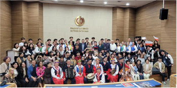 한국외대, 폴란드 비드고시치 민속예술단 초청공연 개최