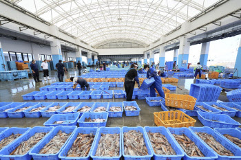 中·러 “일본산 해산물 수입 금지”…日 “유감, 철회하라”(종합)
