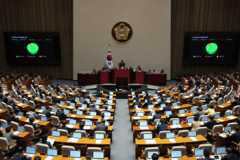 과반 걸린 수도권 쟁탈전…인물·민생·투표율 승패 가른다