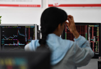 중국, 국부펀드 활용해 ETF 매입…본토 증시도 소폭 상승