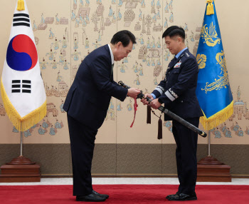 이영수 신임 공군총장 "국민과 함께하는 강한 선진공군 건설"