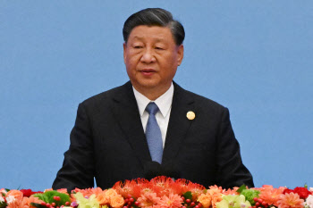 시진핑, 美·日 이어 EU와 정상회담…서방과 관계개선 시도
