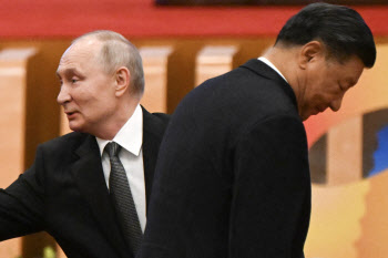 거친 러시아와 불안한 중국…“‘제한 없는’ 파트너십, 한계 왔다”
