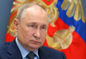 '비둘기' 푸틴?…“우크라 전쟁은 ‘비극’…멈출 방법 생각해야”