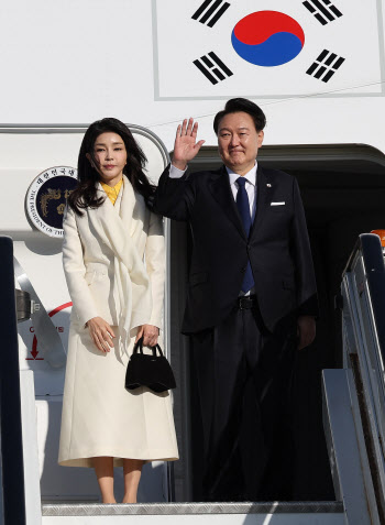 尹대통령, 영국 국빈 방문 마치고 프랑스로 출국