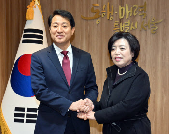 오세훈, 신계용 과천시장과 '메가시티' 논의…"안양보단 서울 편입"