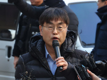 '청담동 술자리 보도' 더탐사 "영상 못지워"…조정 불성립