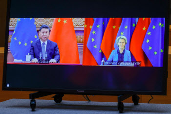 EU 정상 만난 시진핑 “상호 대화와 협력 강화”