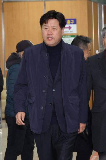 검찰, 김용 재판 '알리바이 위증' 증인 소환 조사