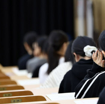 “女 임신하면 쓸모없어”…학생들 분노케 한 국립대 교수의 ‘갑질’