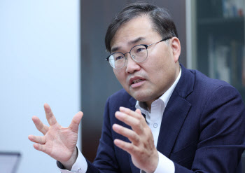 “저출생·고령사회 위기 극복”…홍석준, 관련 세미나 열어