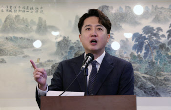 이준석 "신당서 표 떨어지더라도 대한민국 중차대한 문제 다루겠다"