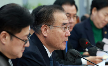 尹 `다주택자 중과세 폐지`에 민주당 "부자들 세금 깎아줄 생각만 하나"