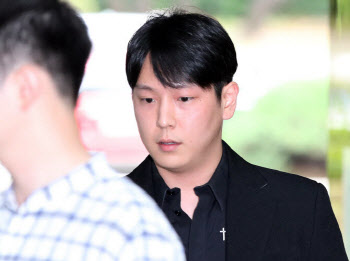 "피해자 극심한 고통"…'세 번째 성범죄' 힘찬 징역 7년 구형