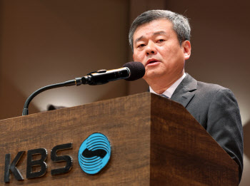 “앵커 교체 위법” KBS 노조 가처분 신청, 법원서 ‘각하’
