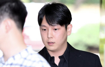 "팬심 이용한 성폭행"…檢, 아이돌 출신 `힘찬` 집행유예에 항소