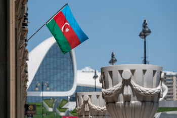 아제르바이잔 대통령 5연임 성공...득표율 93%