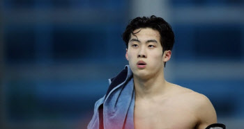 뺑소니 혐의 벗은 수영선수 황선우, 벌금 100만원 약식명령
