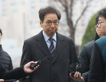 ‘347억원 임금체불 혐의’ 박영유 대유위니아 회장 구속