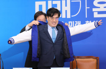 민주당, 경기 화성을에 공영운 전 현대차 사장 사실상 공천