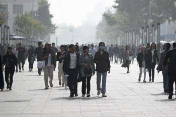 미세먼지 다 어디 갔나, 中 “베이징 초미세먼지 10년간 64% 줄어”