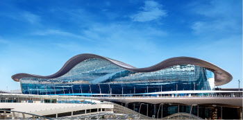 UAE 아부다비 공항 '자이드 국제공항'으로 명칭 변경