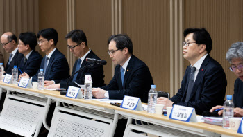 한기정 "디지털화 속 약자 권익 보호…합리적 제도로 공정 질서 확립"