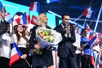 프랑스 극우 지도자 르펜, 유럽의회 선거 캠페인 시작