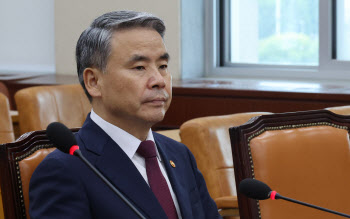 이종섭 前장관 출금 해제…법무부 "이의신청 이유 있다 판단"