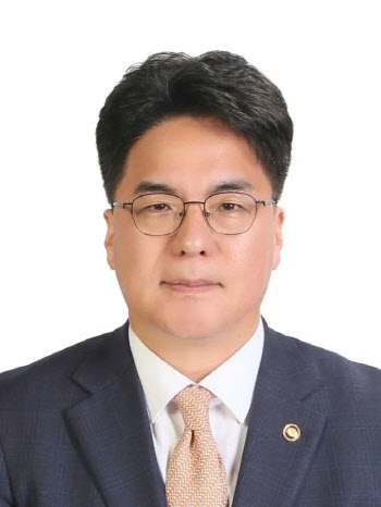 한국평가정보 신임 이사회 의장에 윤태식 전 관세청장