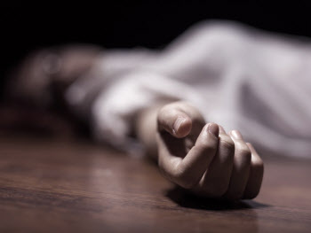 “홀로 간병”…치매 아내 목 졸라 살해한 남편, 실형