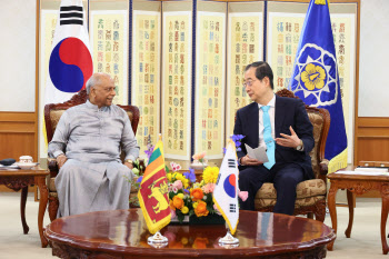 한 총리 "한국 기업에 대한 스리랑카 투자 확대 기대"