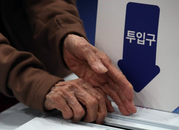 인천 투표 오전 11시 14%…전국 12위