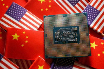 美, '중국군에 AI 공급 관여' 中기업 블랙리스트 추가