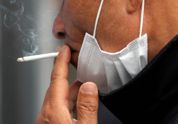 영국 담배 판매제한법 의회 1차 통과