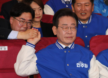 민주당 원내대표에 박찬대 단독 입후보…5월 3일 '찬반투표'로 결정