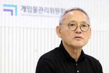 유인촌 장관, 홍진호와 게임 확률형 아이템 정보공개 점검