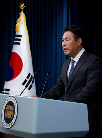 한일중 정상회의 4년5개월 만에 서울서 개최