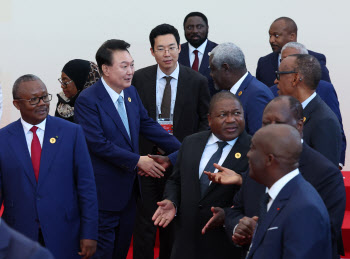 尹대통령 “글로벌 중추국가 실현에 아프리카 국가 핵심 파트너”