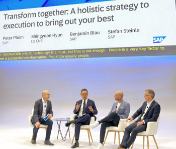 현신균 LG CNS 대표, SAP 경영진과 '기업 혁신 전략 주제' 토론