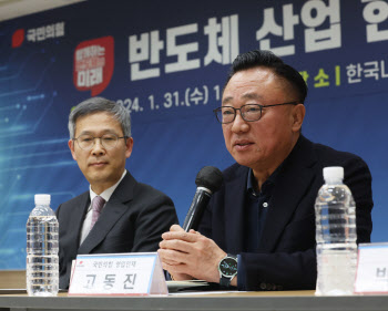 22대 국회, 삼성·SK 지원사격하나…반도체 기대주는 이 사람