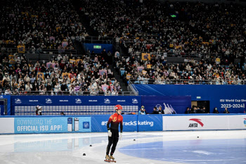 세계선수권 3관왕 린샤오쥔, 중국서 ‘국제선수’ 호칭 받는다