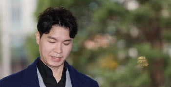‘박수홍 동거설’ 유포한 형수…재판서 “시부모께 들은 것”