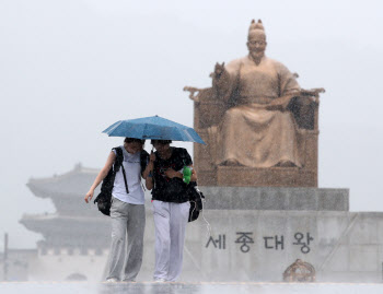 폭우에 중대본 1단계 가동…이상민 장관 “비상 대응”