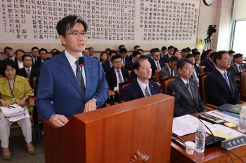 오동운 공수처장 "명품가방 사건, 알선수재 성립 검토할 것"